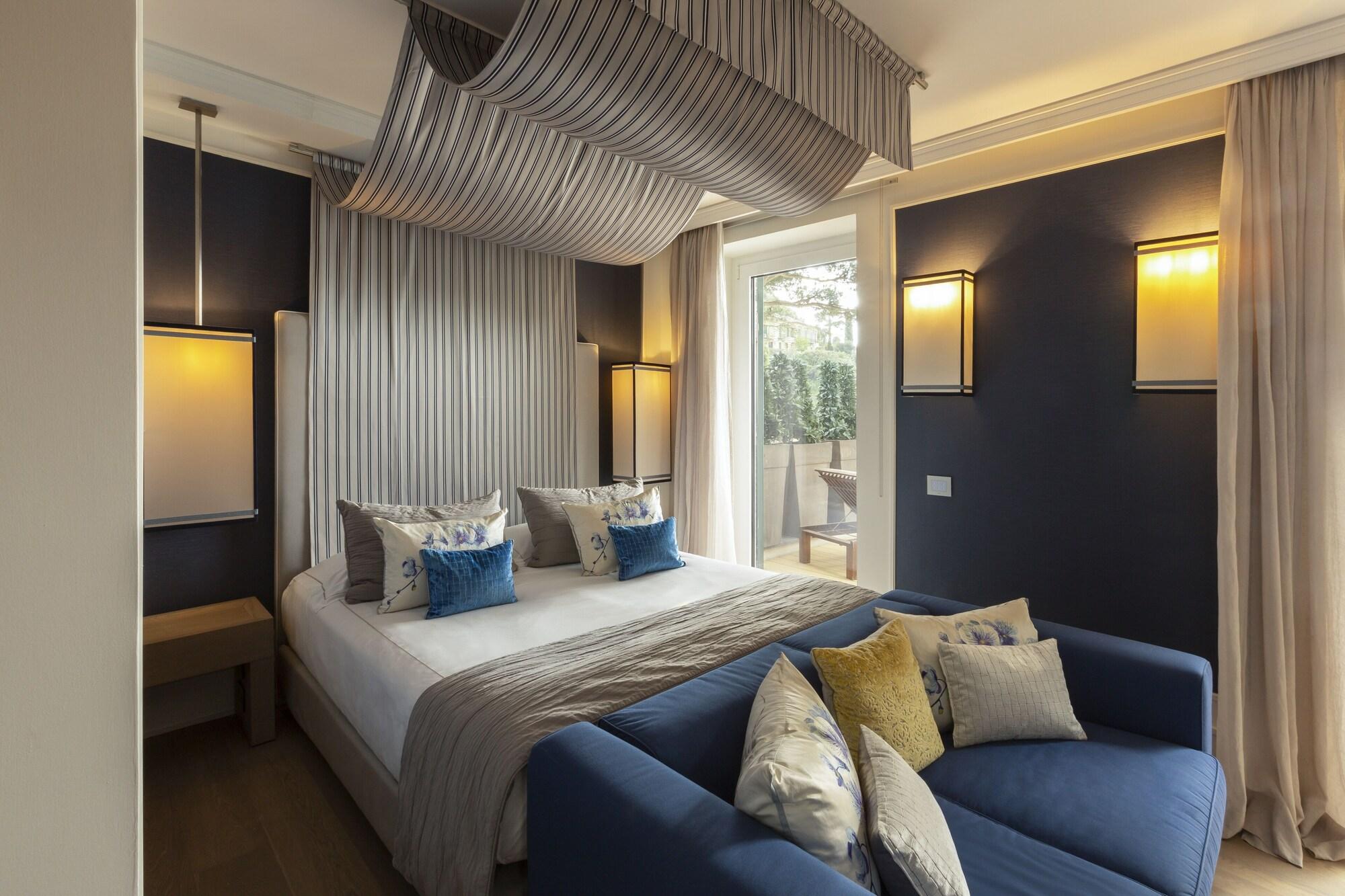 Hotel Eight Paraggi 5*